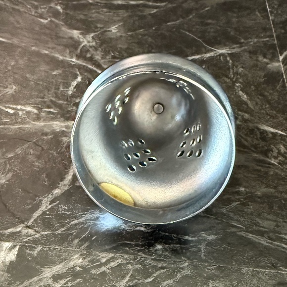 MIDWINTER Sugar/Flour Sifter with Cattail and Dandelion - Picture 9 of 11